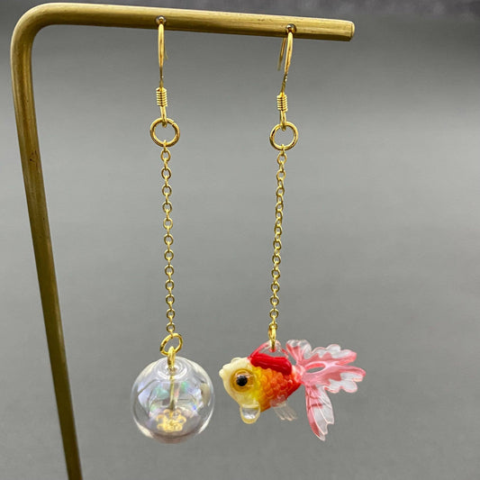 Asymmetric Red Goldfish Dagnle Earrings